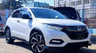 Honda Vezel RS Hybrid Honda Sensing